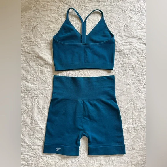 Set Active set shorts tank cropped teal blue small medium workout - Picture 2 of 9